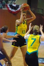 Liz Cambage &copy; FIBA