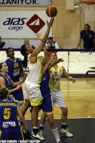 Gunta Basko and Ann Wauters ©  FIBA Europe - Ahmet Hopyar 