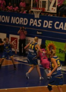 UHB - ZVVZ USK action picture &copy;womensbasketball-in-france