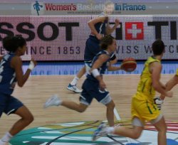 Céline Dumerc on the run against Australia at the 2010 FIBA World Championship for Women  &copy; womensbasketball-in-france.com  