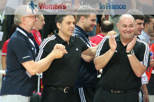 George Dikeoulakos smiling © womensbasketball-in-france.com  