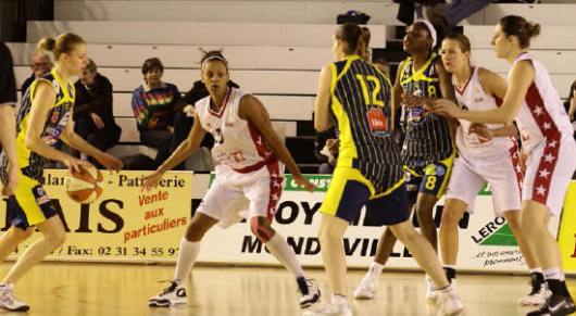 USO Mondeville against COB Calais, 2010  &copy; Sportscaen.fr 