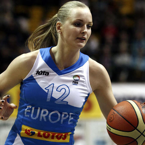 Agnieszka Bibrzycka at 2010 EuroLeague Women All Star Game ©  Wojtek Figurski
