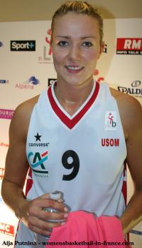 Aija Putnina< at the open LFB 2000 © womensbasketball-in-france.com