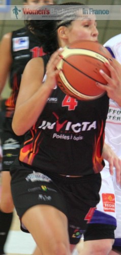  Amel Bouderra © womensbasketball-in-france.com