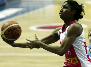  Angel McCoughtry at 2010 EuroLeague Women All Star Game ©  Wojtek Figurski 
