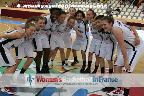   Belgium U16 players celebrating in Miskolc © womensbasketball-in-france.com  