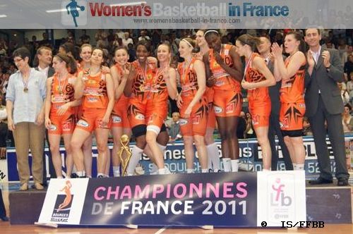 2011 LFB Champions are Bourges Basket © IS/FF