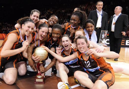 Basketball Coupe de France Caddette winners 2009 Bourges Basket © FF BB/Jean Francois Molliere-Ciamillo&Castorial