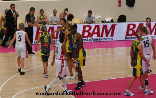 Open LFB 2000 (Calais vs Mondeville) © womensbasketball-in-france.com