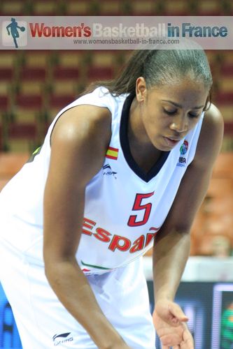 Cindy Lima   ©  womensbasketball-in-france.com 