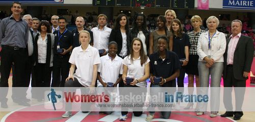 France U18 (2011) players and staff at the open LFB