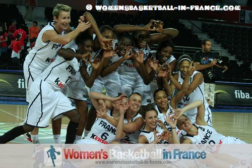 2012 FIBA Olympic Qualifying Tournament for Women: French players celebrate qualifying for the 2012 Olympic games ©  womensbasketball-in-france.com 