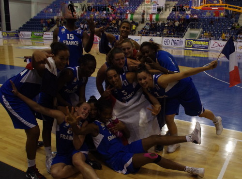 France U18 win bronze medal at the 2010 U18 FIBA Europe European Championship Women Division A © womensbasketball-in-france.com