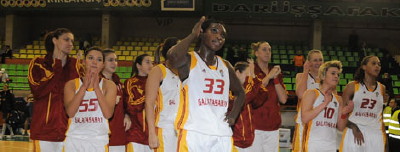 Galatasaray women's basketball team  © Serdar ÇELEBİ   