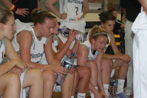  Germany time-out against the Netherlands © WomensBasketball-in-france.com