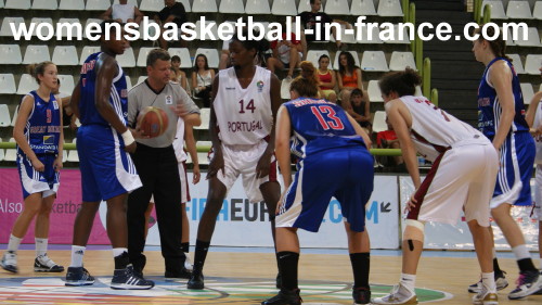  Great Britain Portugal tip-off © womensbasketball-in-france.com
