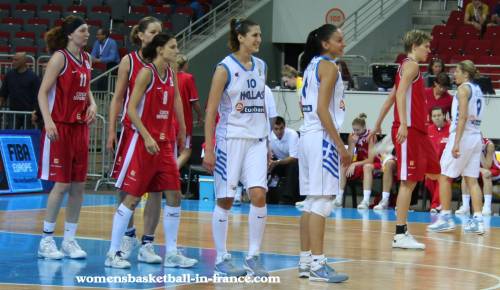 Greece and the Czech Republic players at EuroBasket Women 2009 in Latvia © womensbasketball-in-france.com