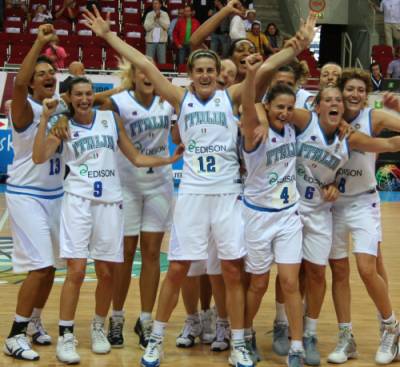 Italy qualify for quarter-final at  EuroBasket Women 2009 © womensbasketball-in-france.com