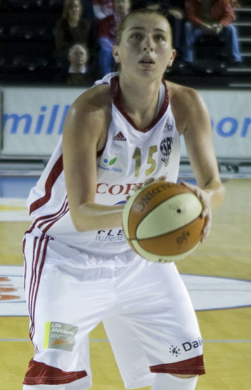 Jolene Anderson at the free-throw line © Thibaut Bissuel