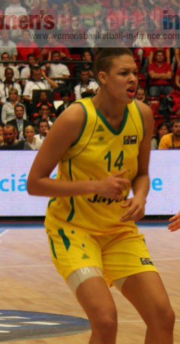  Liz Cambage © womensbasketball-in-france.com  