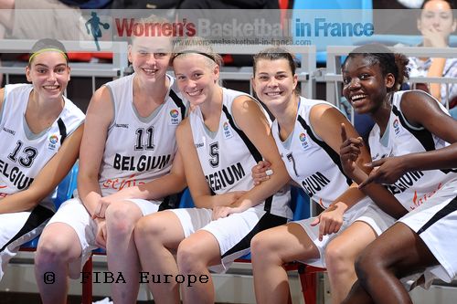  Lynn Delvaux, Emma Meesseman, Julie Vanloo, Lien Delmulle and Harriet Bende © FIBA Europe / Viktor Rébay    