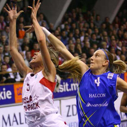 Marta Fernandez and Anke DeMondt  © FIBA Europe