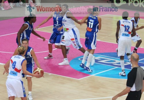 Basketball pictures from Paris  2010 LFB open