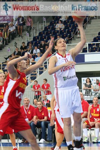 Nevriye Yilmaz at EuroBasket Women 2011 © womensbasketball-in-france.com  