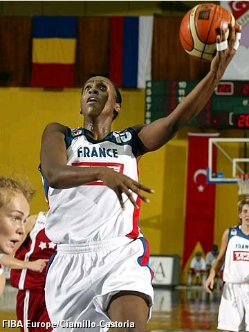 Nicole Antibe playing for France at EuroBasket 2005 © FIBA Europe