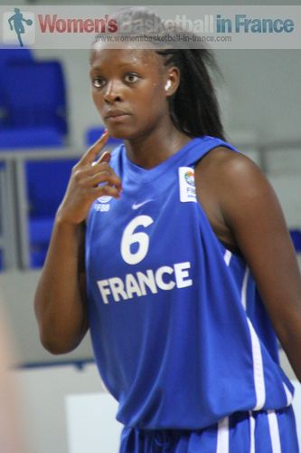 Kékelly Elenga / Ondaye-Akoa Eleng © womensbasketball-in-france.com  