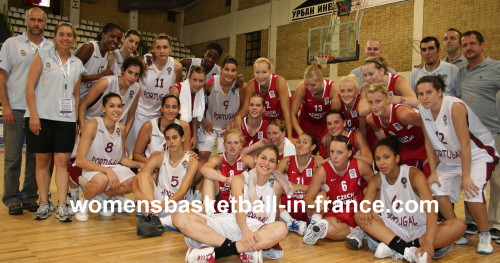  Czech Republic  and Portugal players after U20 match for Bronze © womensbasketball-in-france.com