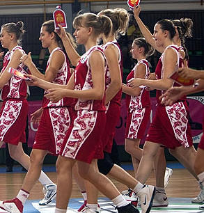 Russia U16 getting ready to play © FIBA Europe