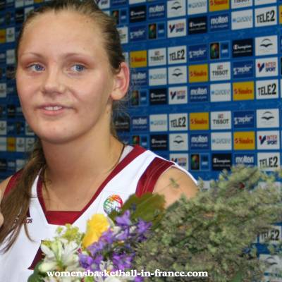 Sabine Niedola at EuroBasket Women 2009 with  © Womensbasketball-in-france.com