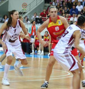 Zana Tamane from Latvia at EuroBasket Women2009 against Spain © womensbasketball-in-france.com
