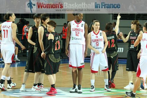 Turkey hosting Japan at the  2012 FIBA Olympic Qualifying Tournament for Women ©  womensbasketball-in-france.com 