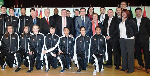 French youth players and officials  together after the draw  © FFBB