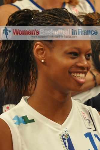 Valériane Ayayi  © womensbasketball-in-france.com  