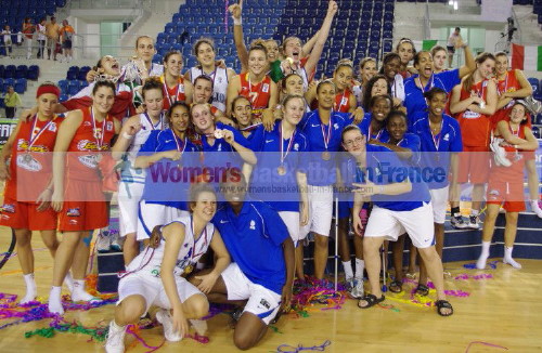 All the champions at the 2010 U18 FIBA Europe European Championship Women Division A © womensbasketball-in-france.com