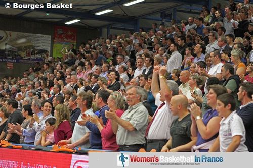 Bourges fans at the Prado