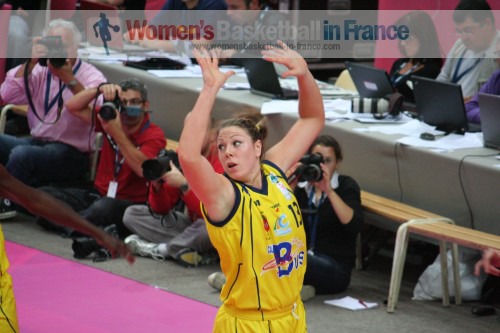 Basketball pictures from Paris  2010 LFB open