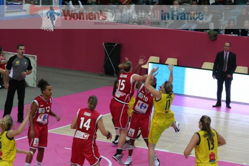 Basketball pictures from Paris  2010 LFB open