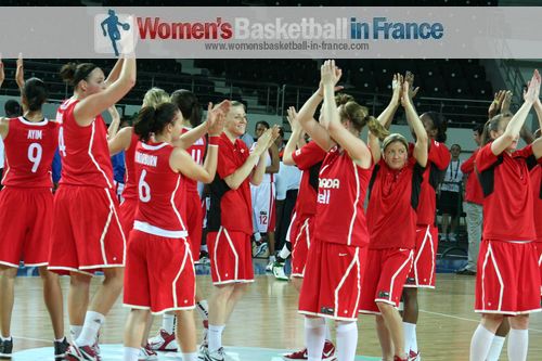 Players from Canada celebrate victory at Olympic qualifying tournament © womensbasketball-in-france.com