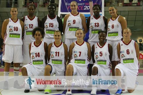 Cavigal Nice - Niss Angels 2011-2012 ©  womensbasketball-in-france.com 