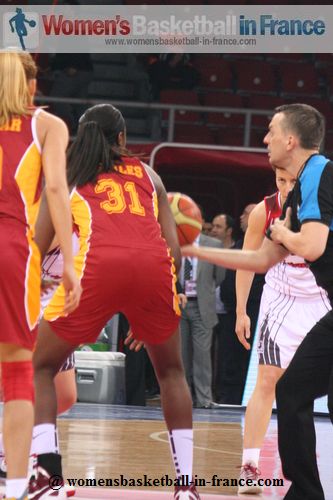 2012 EuroLeague Women Final 8 - day-1: Galatasaray MP vs. Rivas Ecópolis