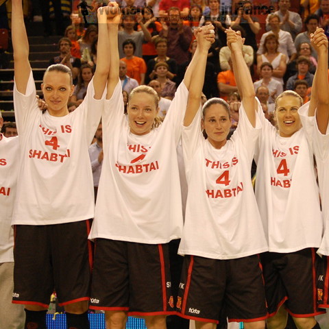 Irina Osipova, Ilona Korstin, Sue Bird and Anete Jekabsone-Zogota © Miguel Bordoy Cano-womensbasketball-in-france.com