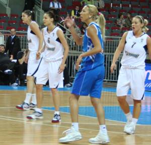 Slovak Republic and Greece at EuroBasket Women2009 © womensbasketball-in-france.com