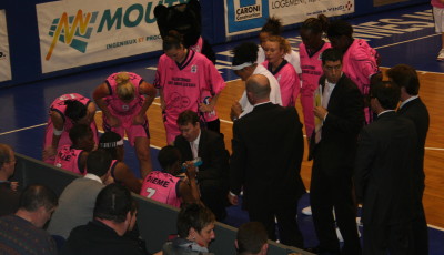 Time out UHB  ©womensbasketball-in-france