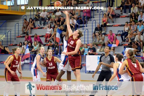 Tip-off France U16 against Belgium U16 ©   Dominique Bentejac - lattesmontpellier-basket.com
   