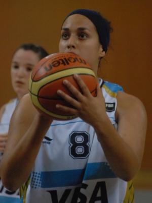 Andrea Boquete at the free-throw line against Russia © FIBA